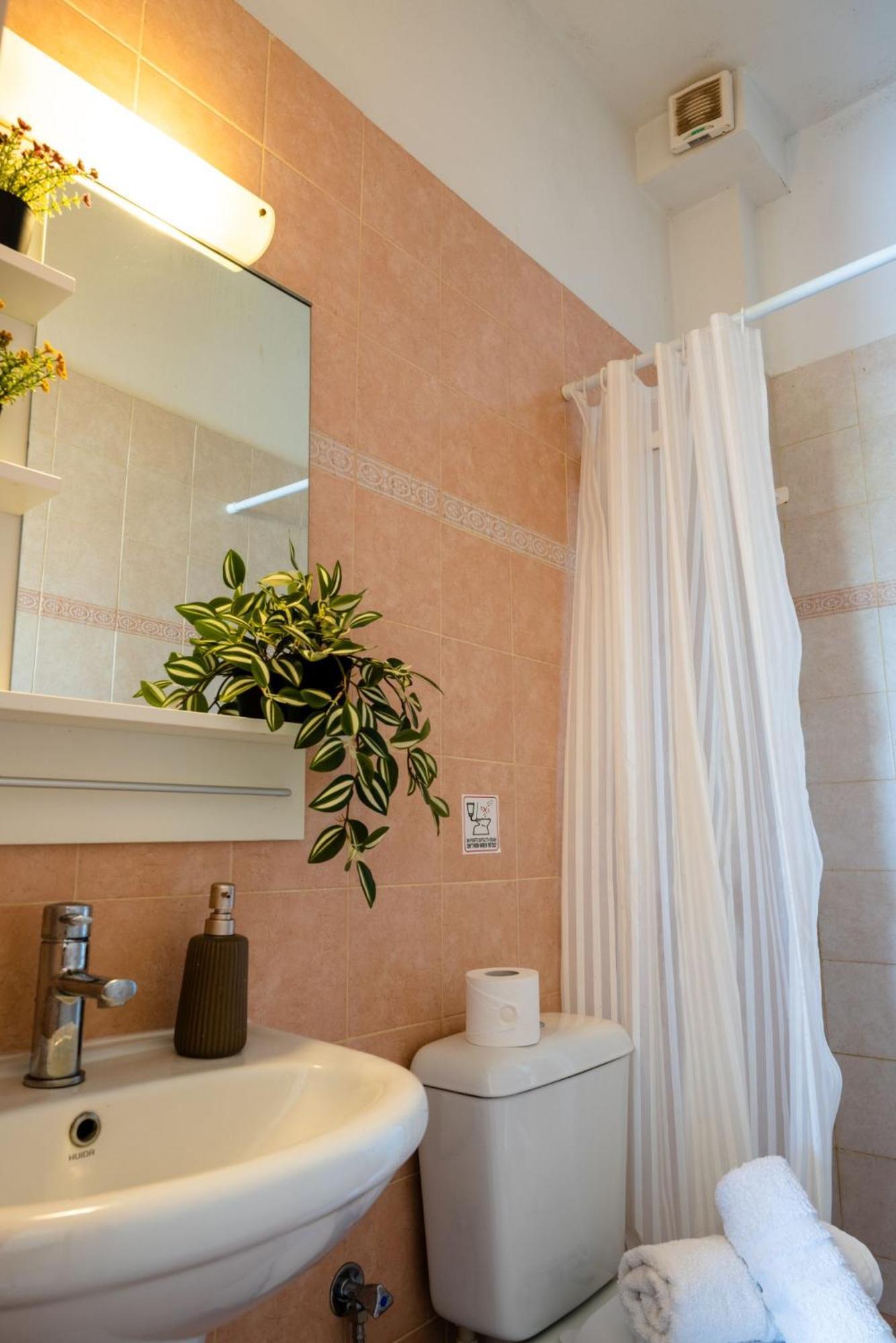 Tesys Studios And Apartments Лаганас Номер фото