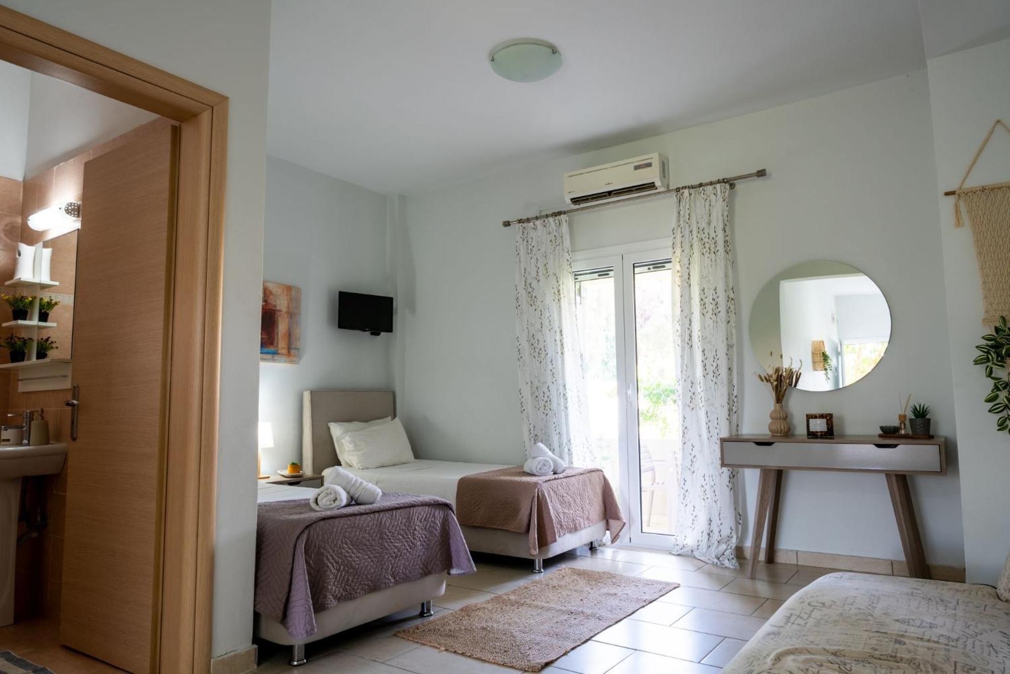 Tesys Studios And Apartments Лаганас Номер фото